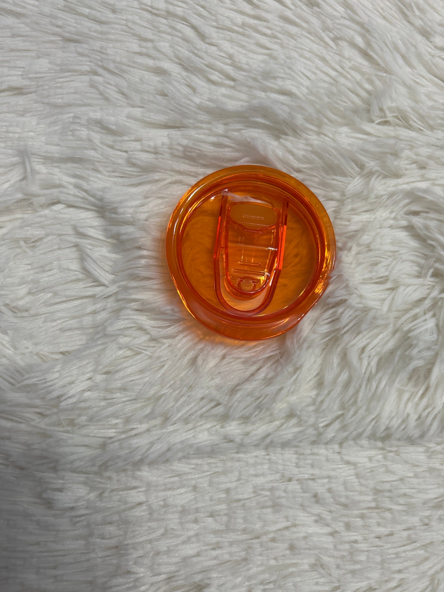 Plastic lids