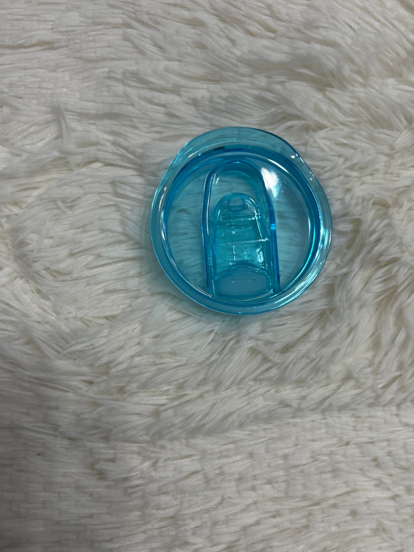 Plastic lids